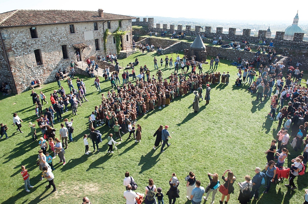 7 ottobre: Fiabe nella Rocca – Una Giornata Fantastica alla Rocca di Lonato del Garda (Brescia)